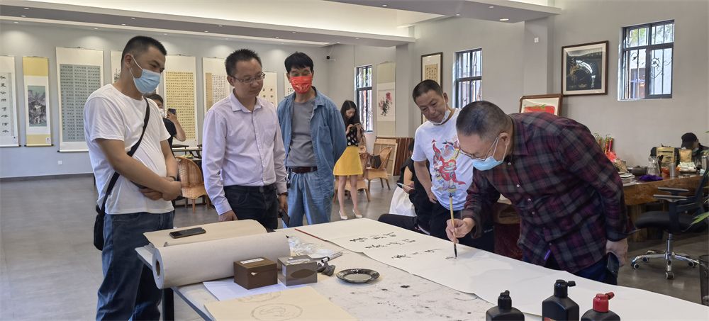 翰墨丹青繪威楚，青春風華映滇中——記“威楚風”楚雄第六屆青年書畫作品聯展